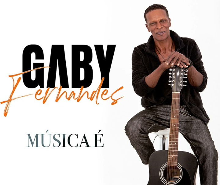 Gaby Fernandes – Música É (2024)